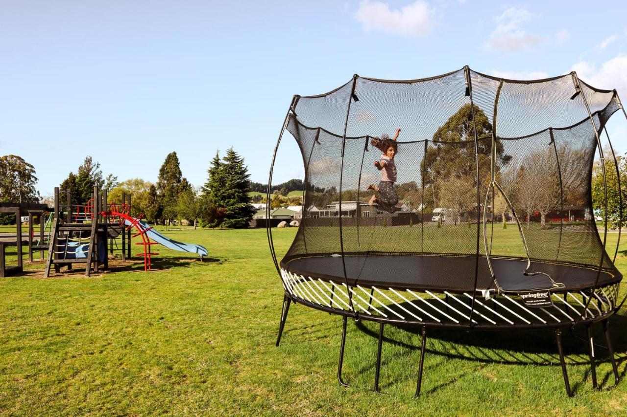Parklands Motorlodge & Holiday Park Turangi Exteriör bild