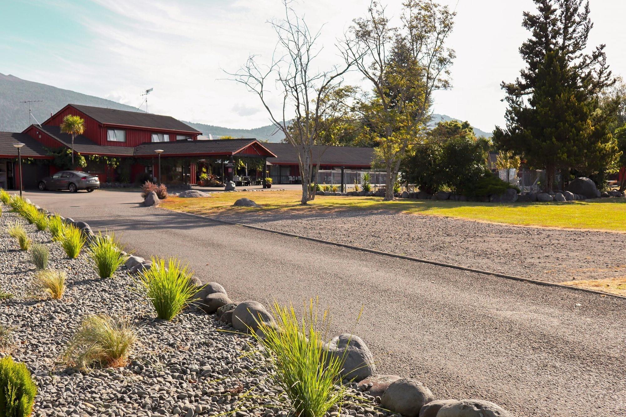 Parklands Motorlodge & Holiday Park Turangi Exteriör bild