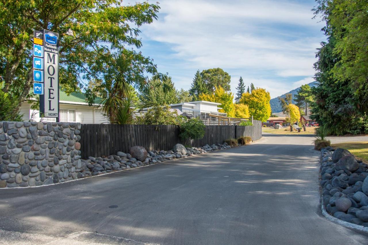Parklands Motorlodge & Holiday Park Turangi Exteriör bild